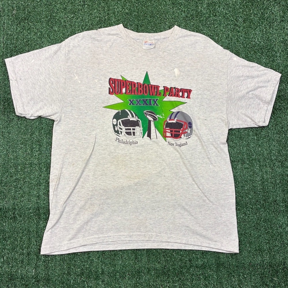 Y2K 2005 Super Bowl XXXIX Philadelphia vs New England Graphic T-shirt